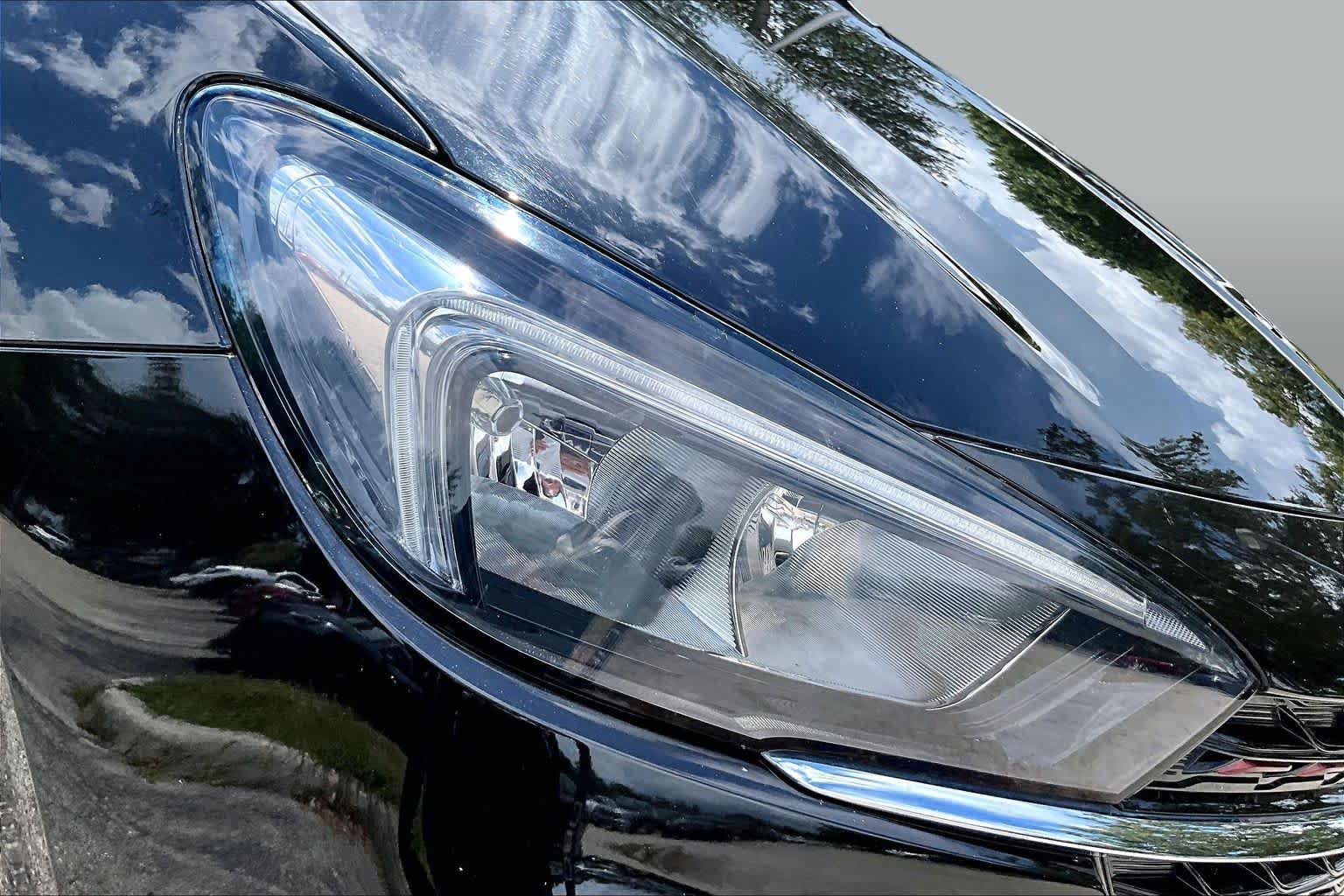 Used 2023 Buick Encore GX Select w/ Sport Touring Package FWD image 27