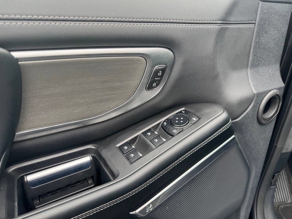 Certified 2025 Ford Expedition Max Platinum AWD/4WD image 3