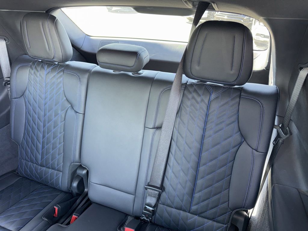 Used 2025 Cadillac Escalade IQ Luxury 1 w/ Smart Trailering package AWD/4WD image 13