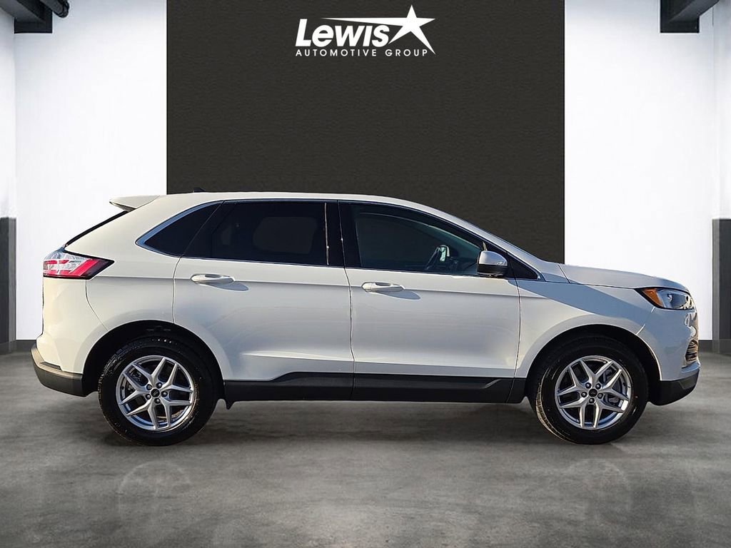 Used 2024 Ford Edge SEL w/ Convenience Package AWD/4WD image 5