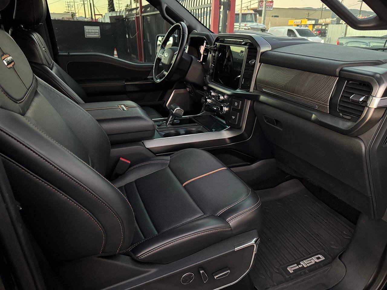 Used 2021 Ford F150 Platinum w/ Max Trailer Tow Package image 12