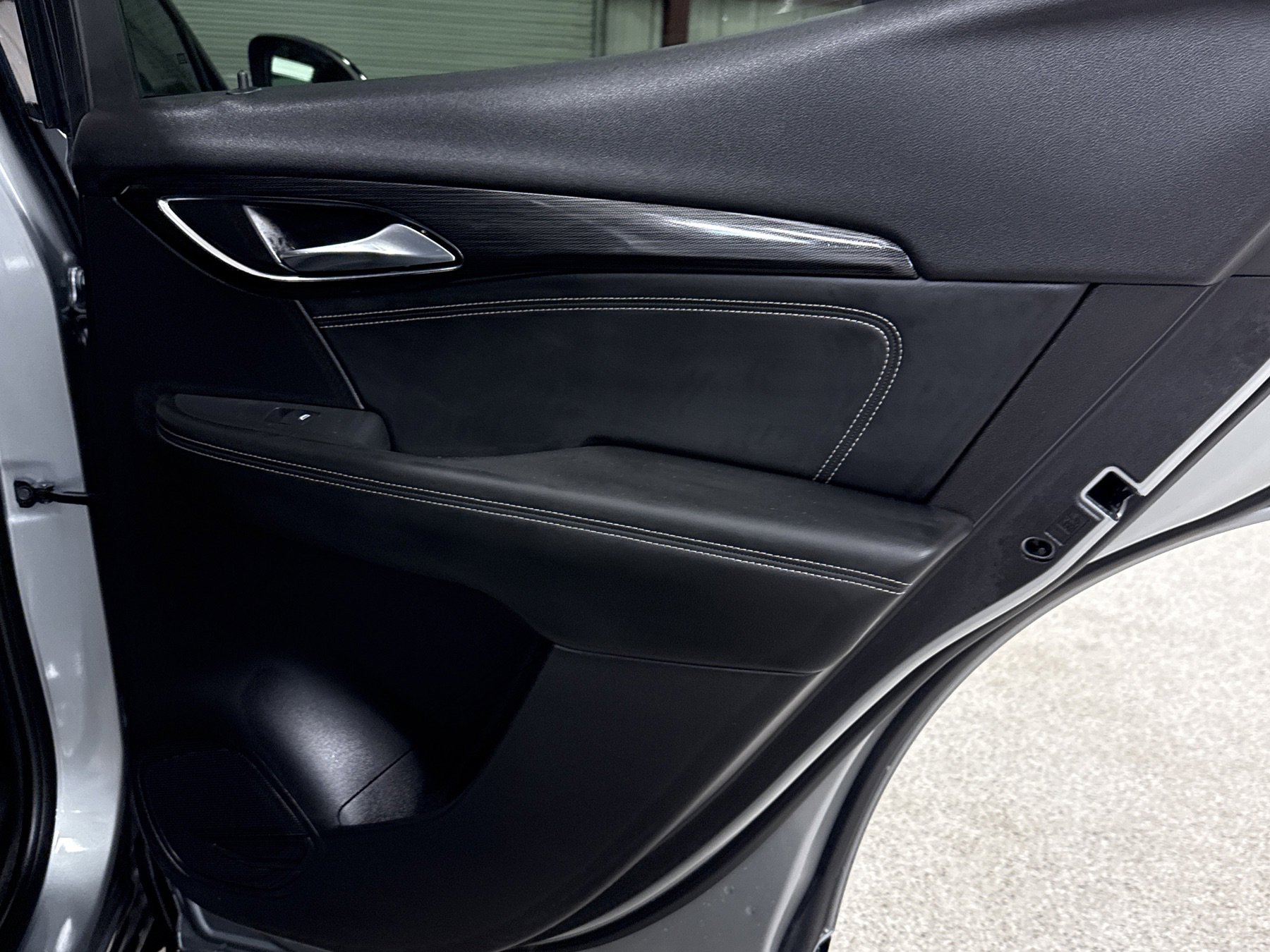 Used 2023 Buick Envision Preferred image 19