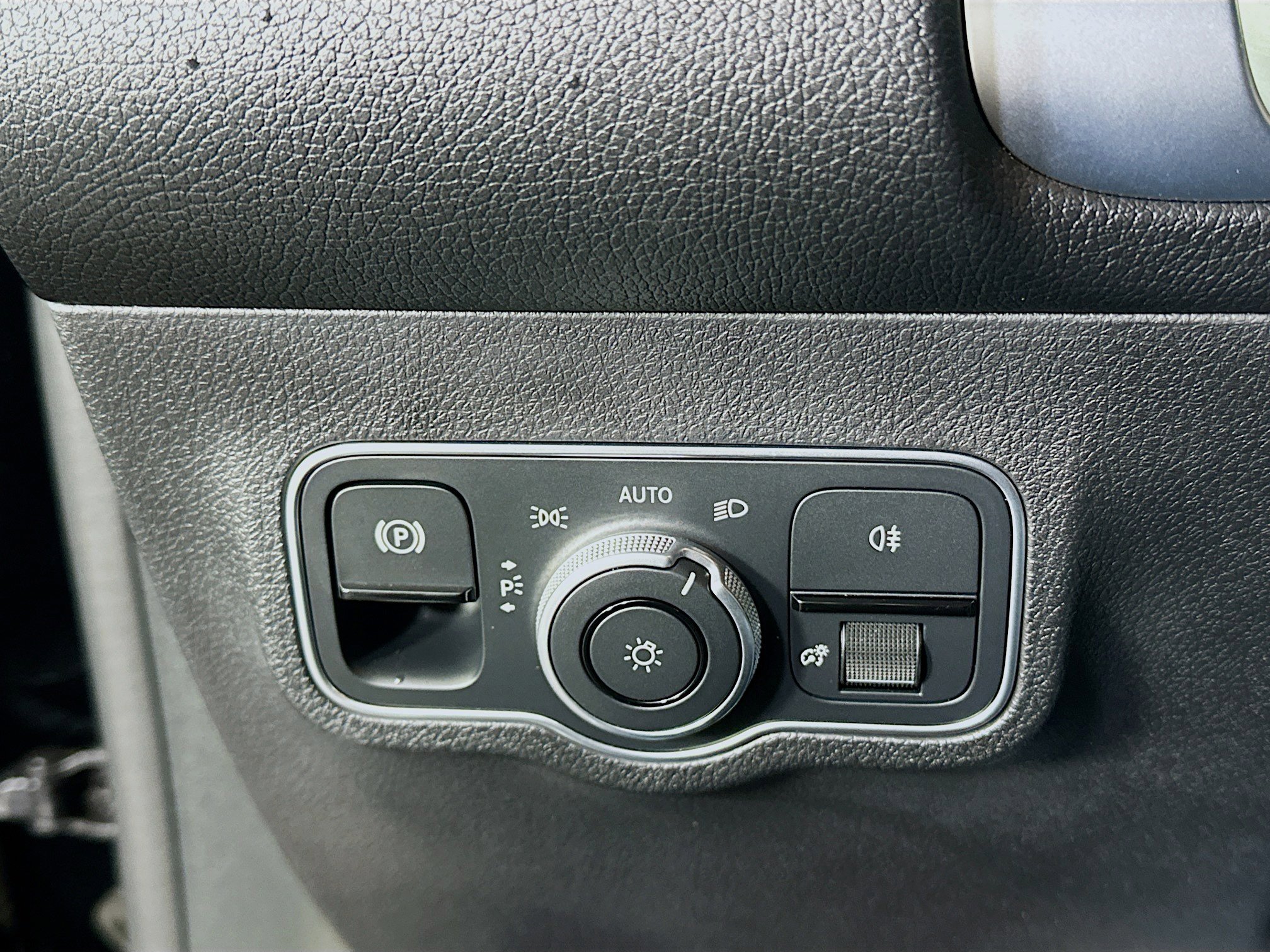 Used 2024 Mercedes-Benz EQB 250+ w/ Winter Package image 35