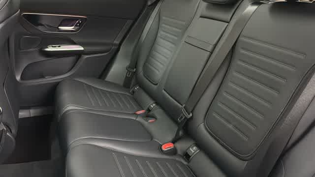 Certified 2026 Mercedes-Benz GLC 43 AMG 4MATIC image 32
