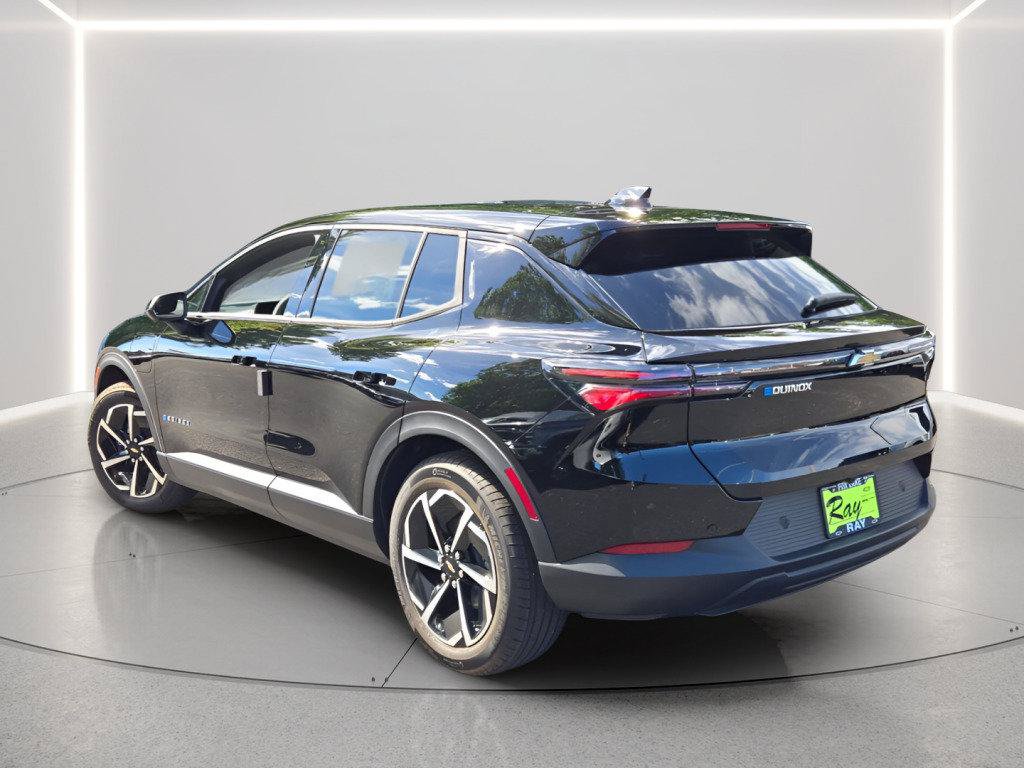 New 2026 Chevrolet Equinox EV LT FWD image 14