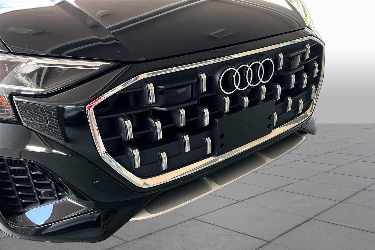 Used 2024 Audi Q8 Premium Plus w/ Premium Plus Package AWD/4WD image 30