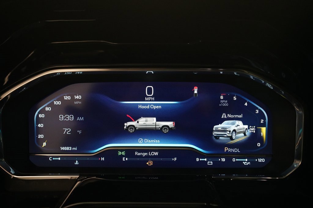 Used 2023 Chevrolet Silverado 1500 LT image 2