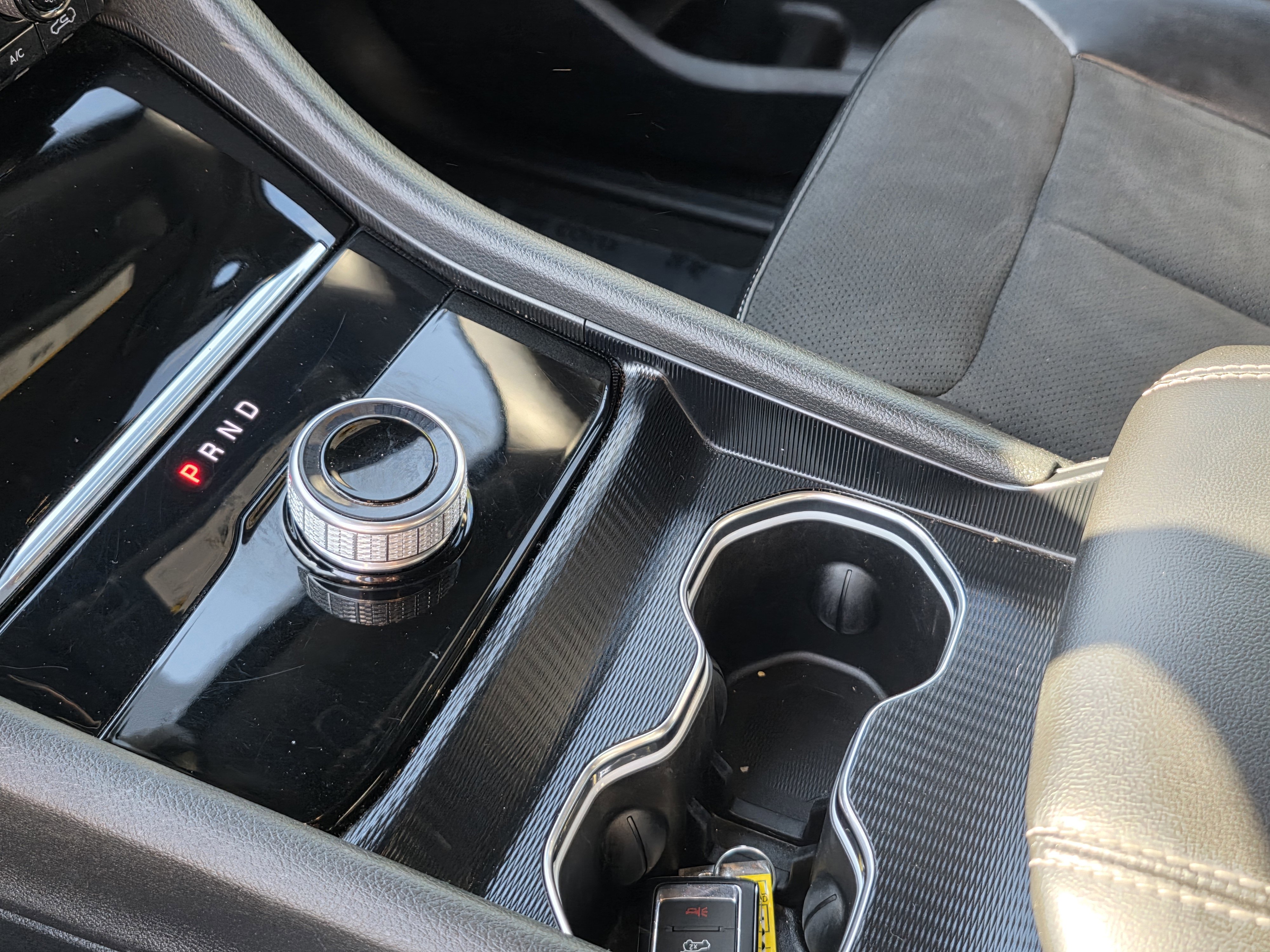 Certified 2024 Jeep Grand Cherokee L Laredo image 16