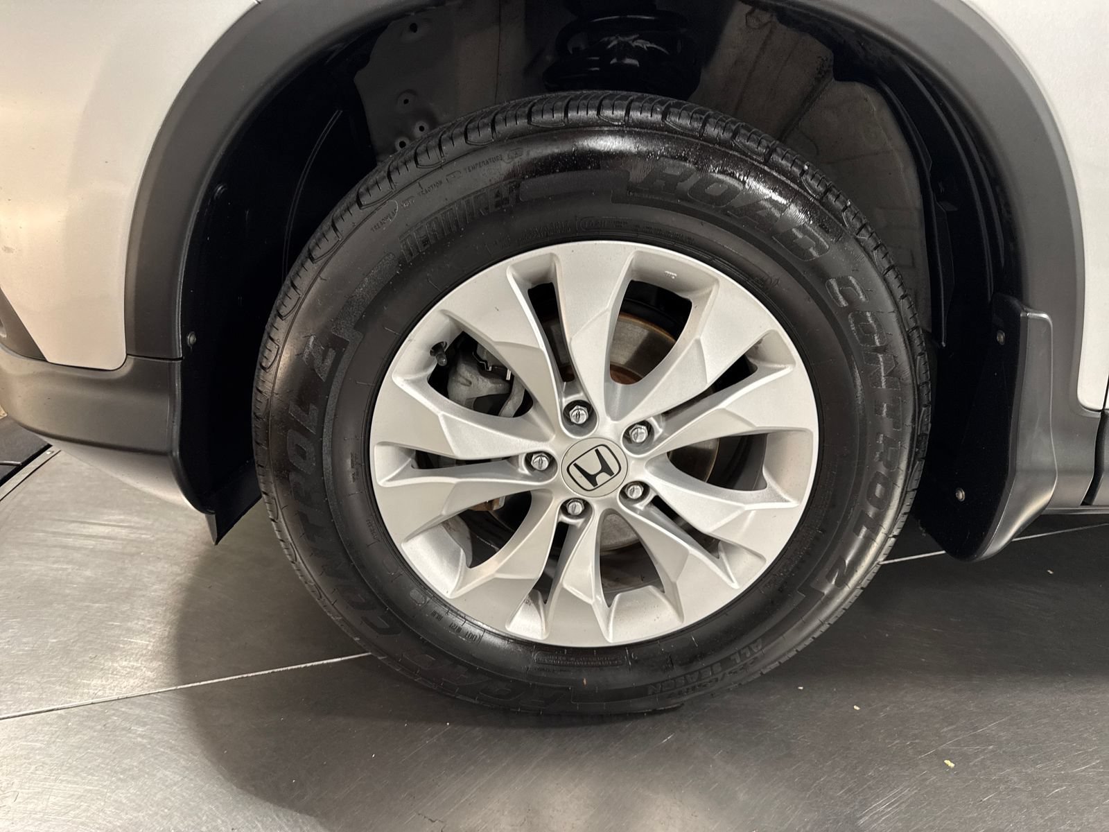 Used 2014 Honda CR-V EX image 2
