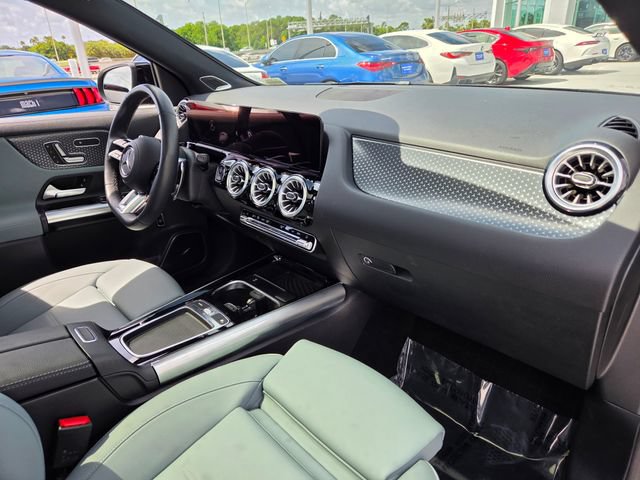 Used 2024 Mercedes-Benz GLA 35 AMG 4MATIC image 28