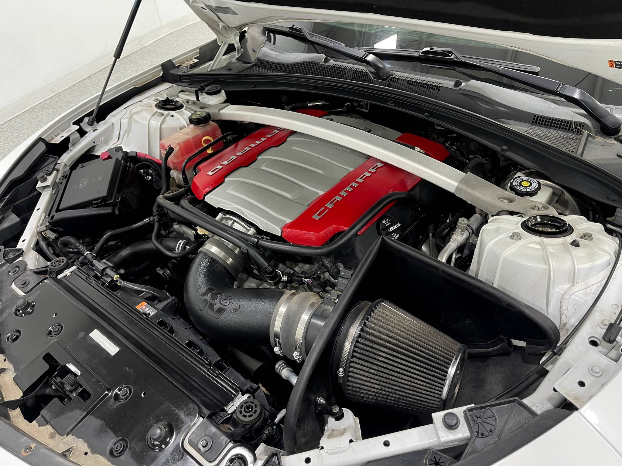 Used 2018 Chevrolet Camaro SS RWD image 27