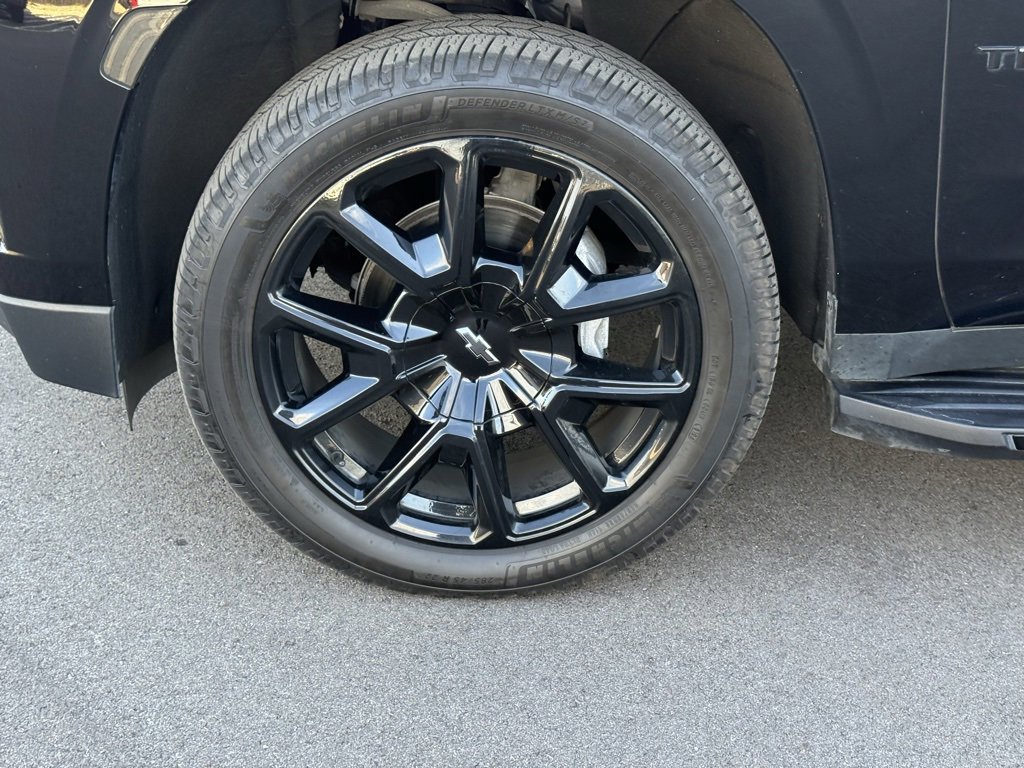 Used 2022 Chevrolet Tahoe RST w/ Luxury Package image 16