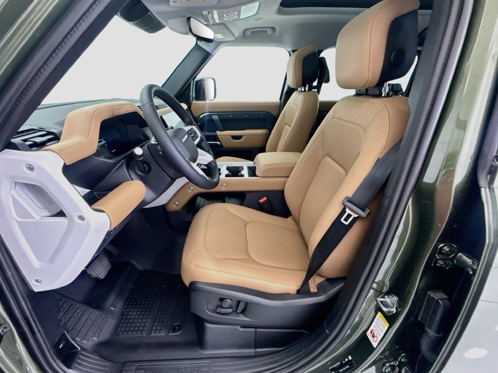 New 2026 Land Rover Defender 110 S AWD/4WD image 18