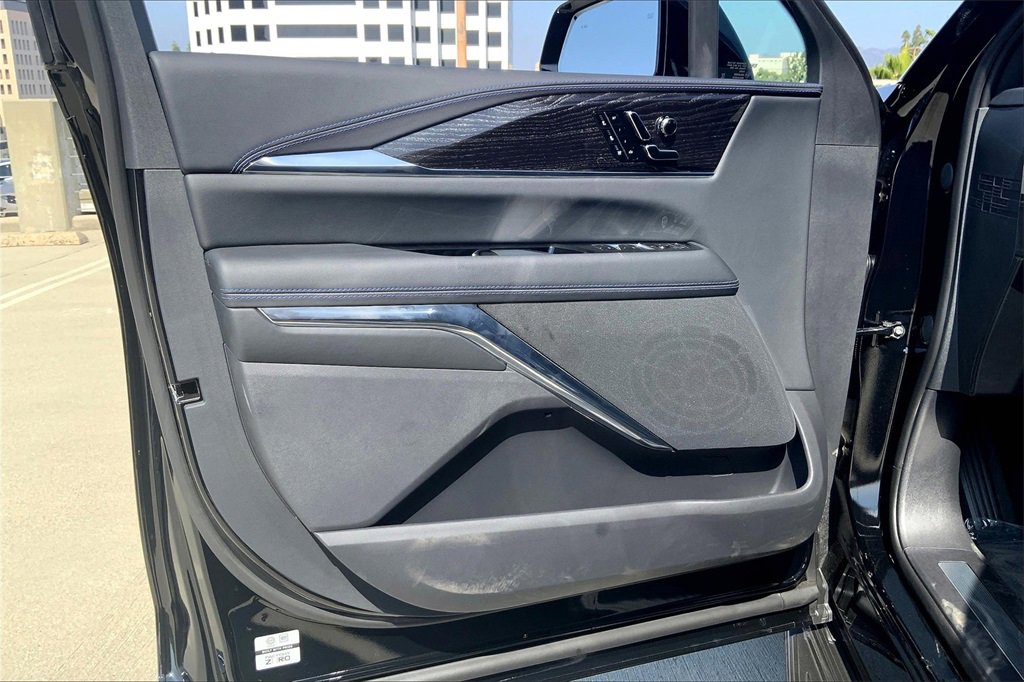 New 2026 Cadillac Escalade IQL Luxury image 11