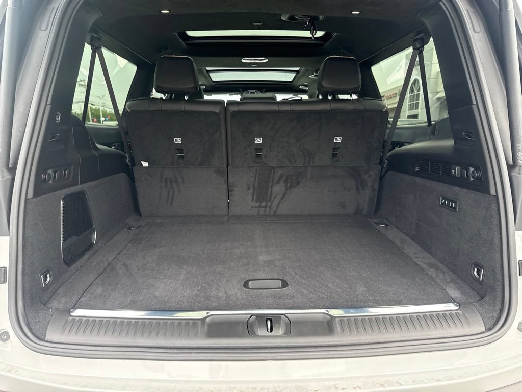 New 2026 Jeep Grand Wagoneer L Summit AWD/4WD image 28
