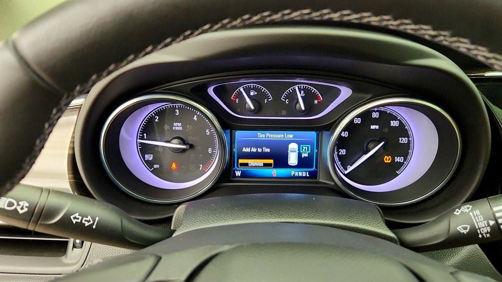 Used 2020 Buick Envision Essence w/ Experience Buick Package FWD image 15