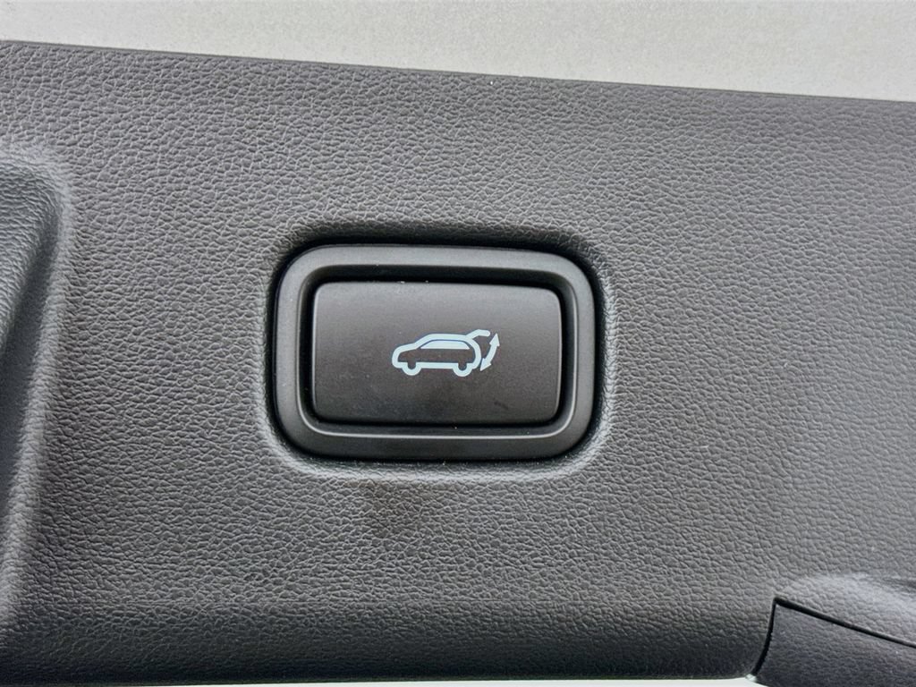 Certified 2024 Hyundai Tucson Limited AWD/4WD image 31
