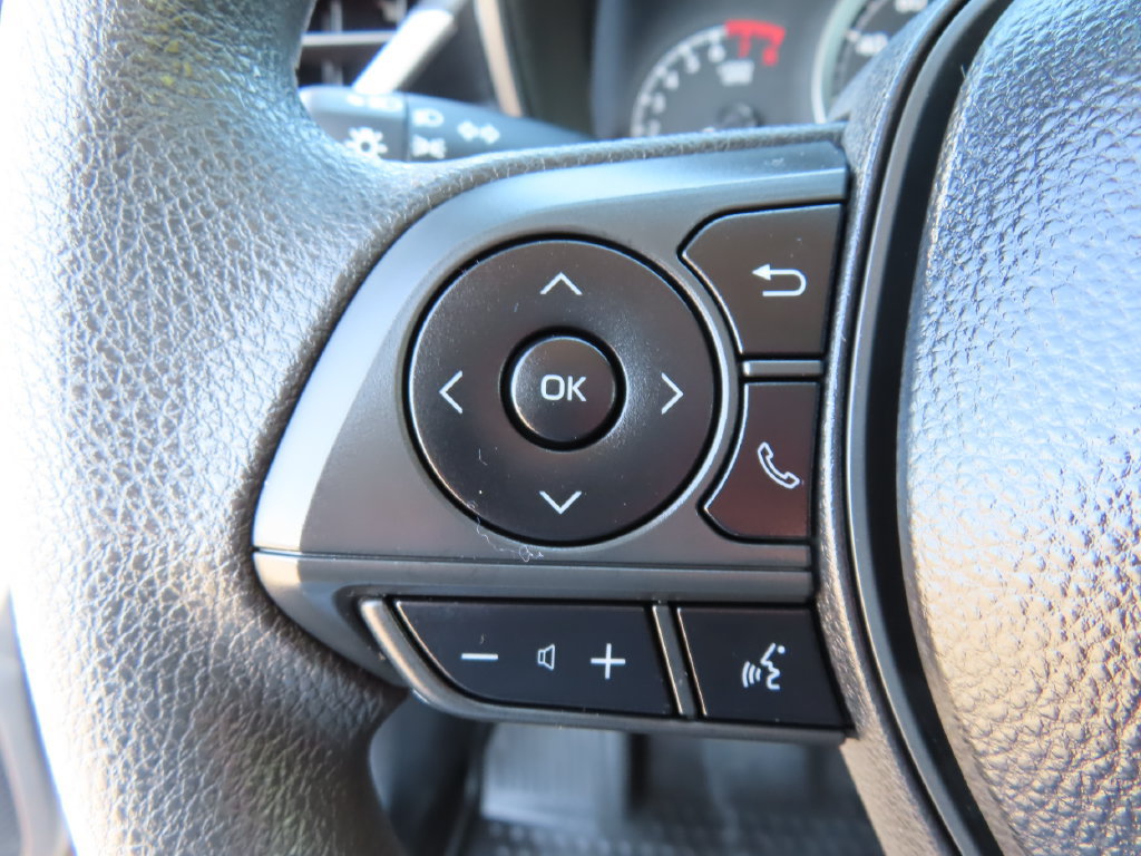 Used 2020 Toyota Corolla LE FWD image 8