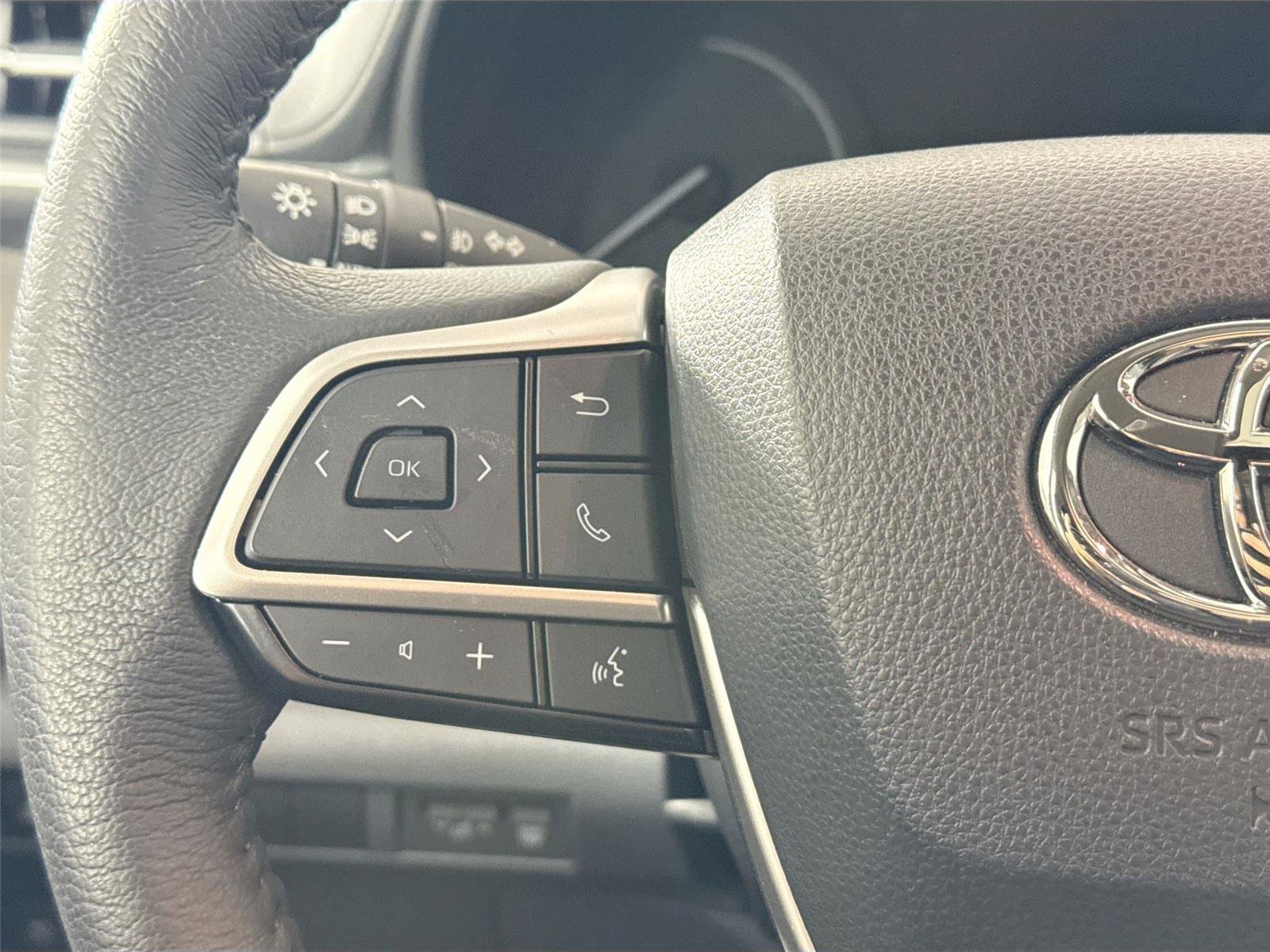 Certified 2023 Toyota Sienna XLE image 17