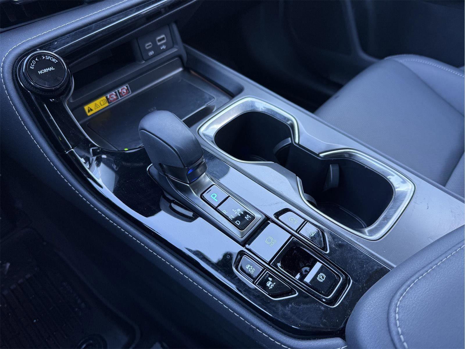 Used 2025 Lexus NX 350 Premium w/ Accessory Package (K3) image 19