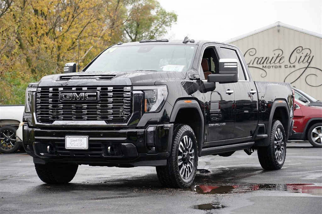 Used 2024 GMC Sierra 3500 Denali Ultimate image 7