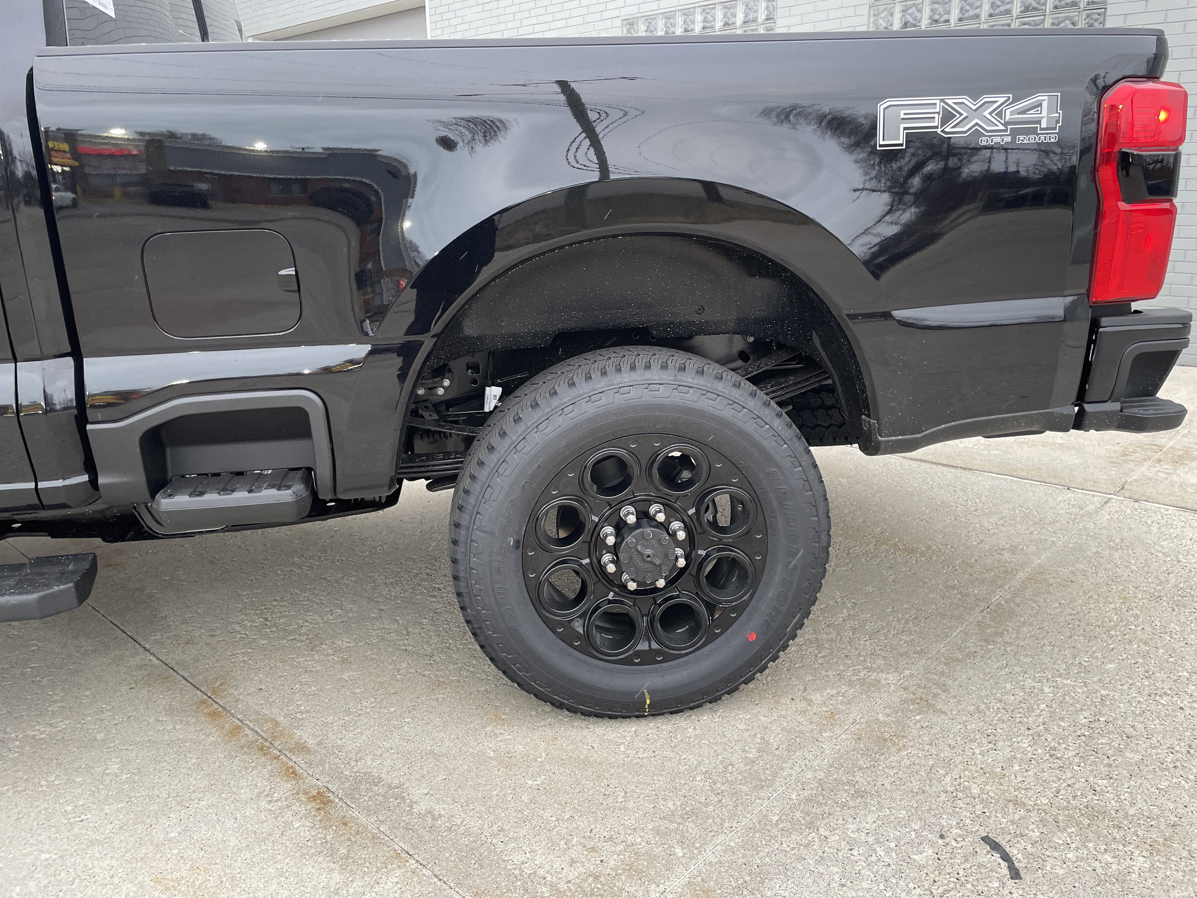 New 2026 Ford F250 4x4 Crew Cab Super Duty image 13