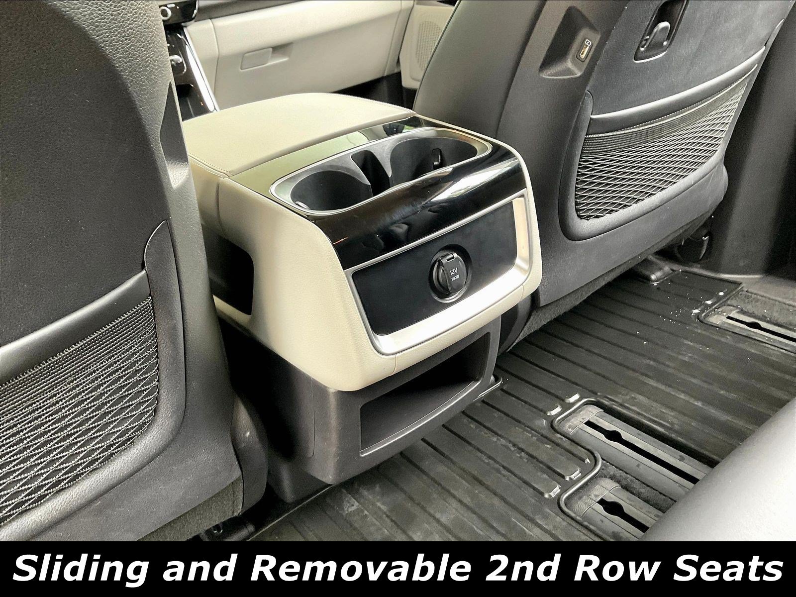 Used 2024 Kia Carnival EX FWD image 10