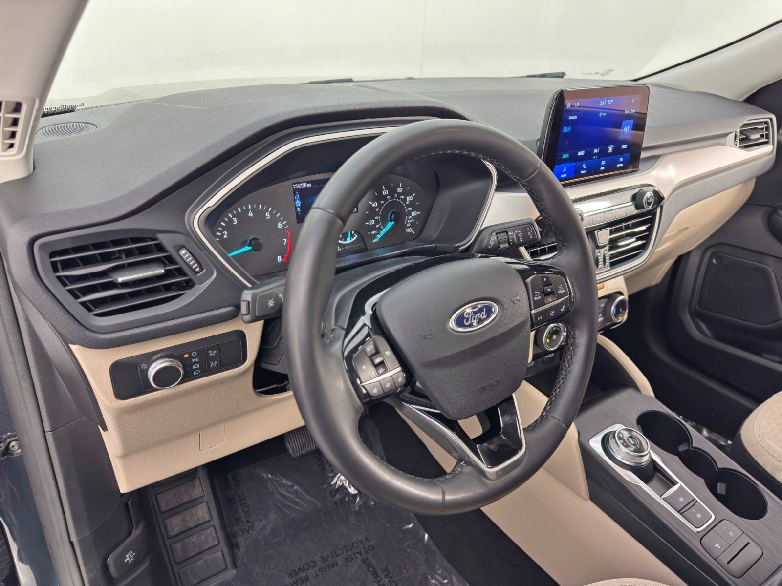 Used 2022 Ford Escape SE w/ Cold Weather Package image 12