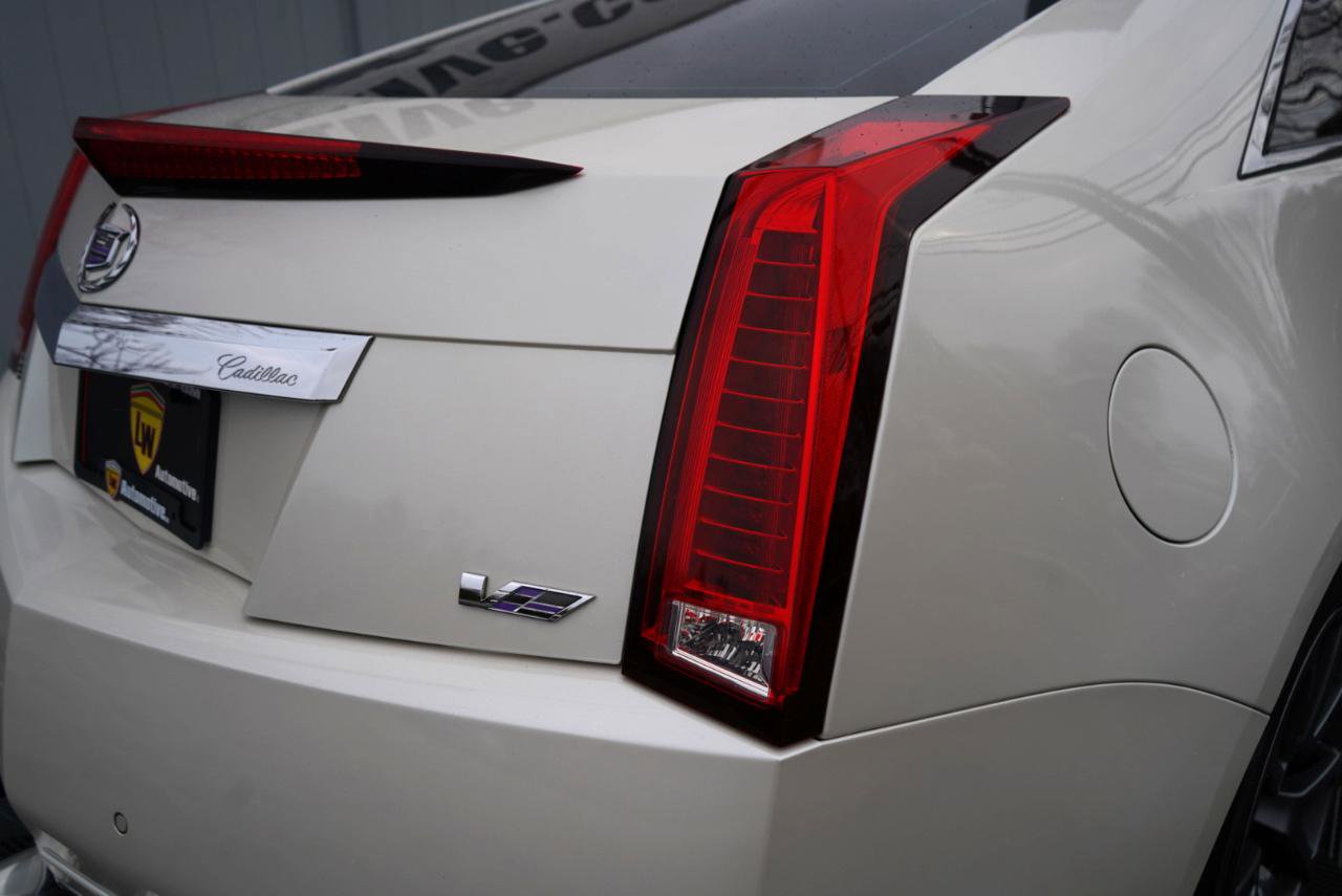 Used 2012 Cadillac CTS V w/ Wood Trim Package image 90
