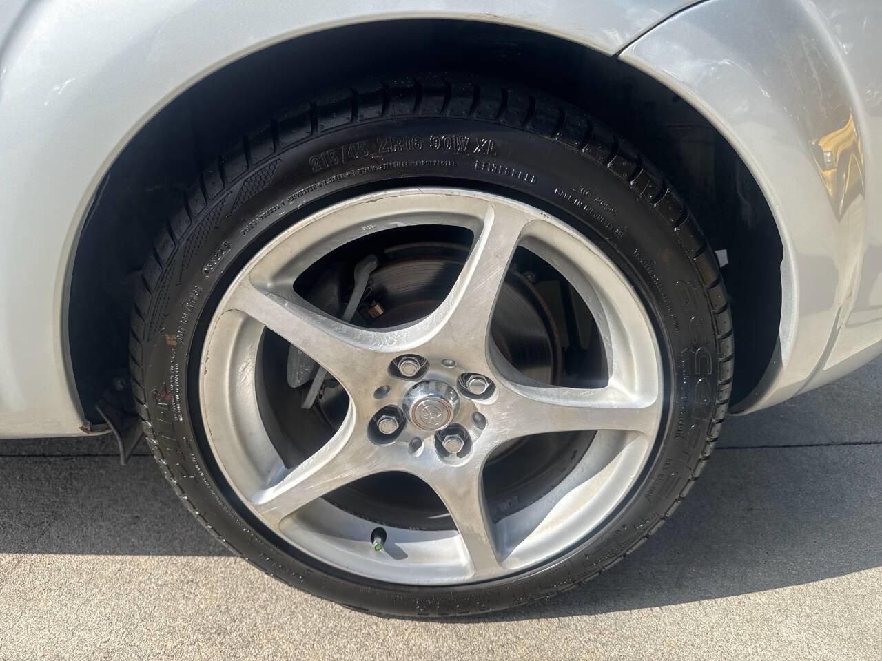 Used 2003 Toyota MR2 image 19