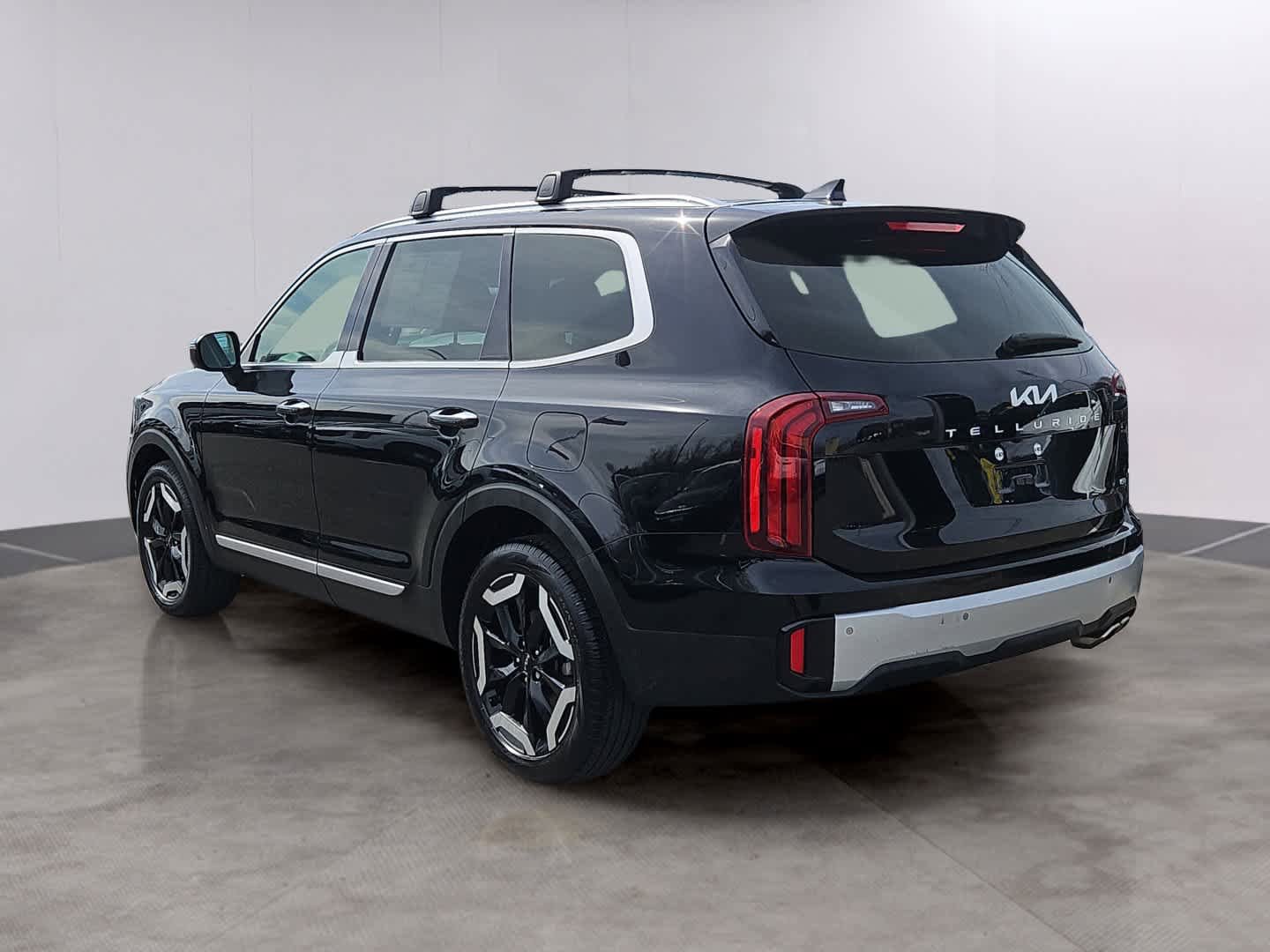 Used 2024 Kia Telluride S w/ S Sunroof Package image 6