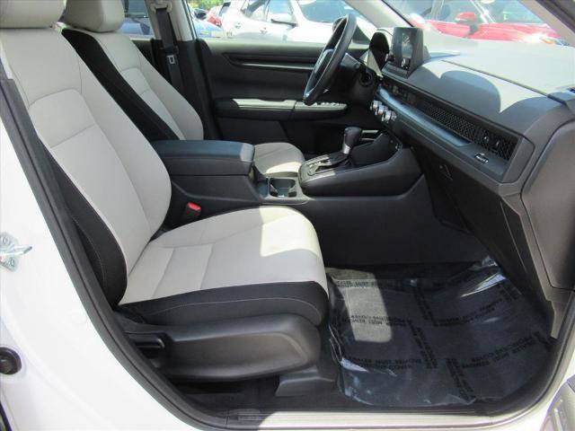 Used 2024 Honda CR-V EX image 10