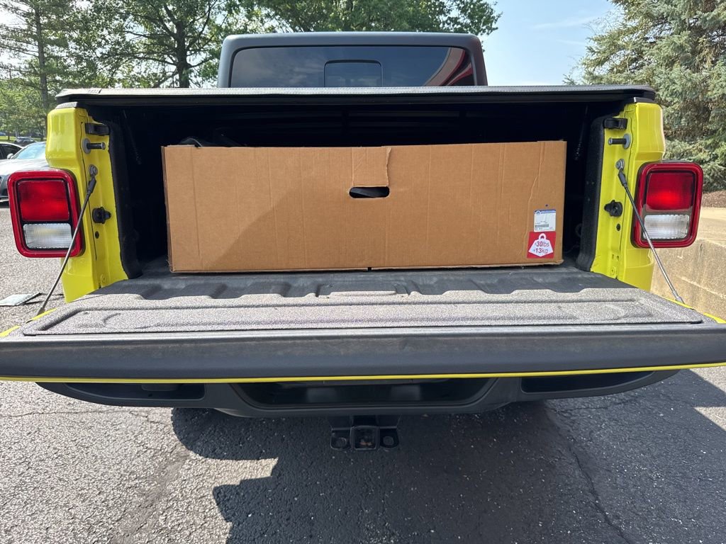 Used 2023 Jeep Gladiator Willys image 57