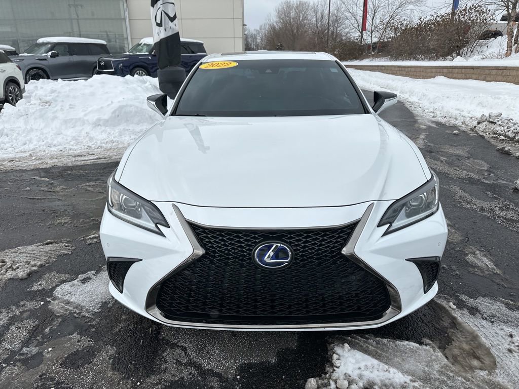 Used 2022 Lexus ES 300h F Sport w/ Accessory Package image 20
