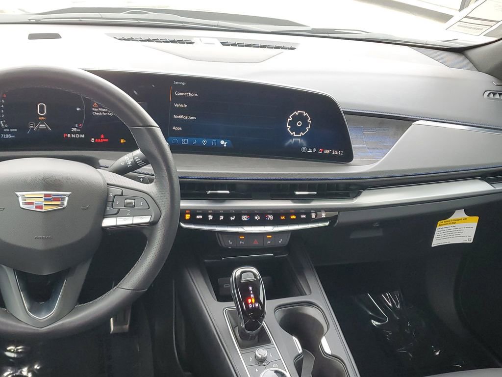 Used 2025 Cadillac XT4 Sport w/ Cold Weather Package image 19