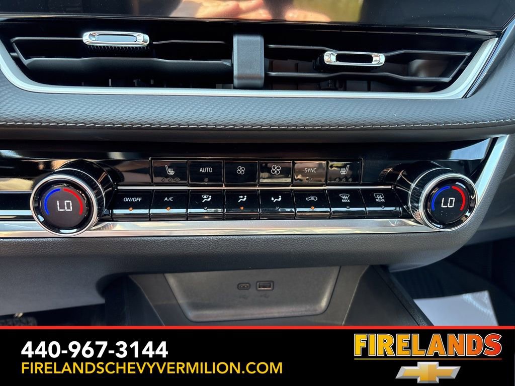 New 2026 Chevrolet Equinox LT w/ Convenience Package II FWD image 22