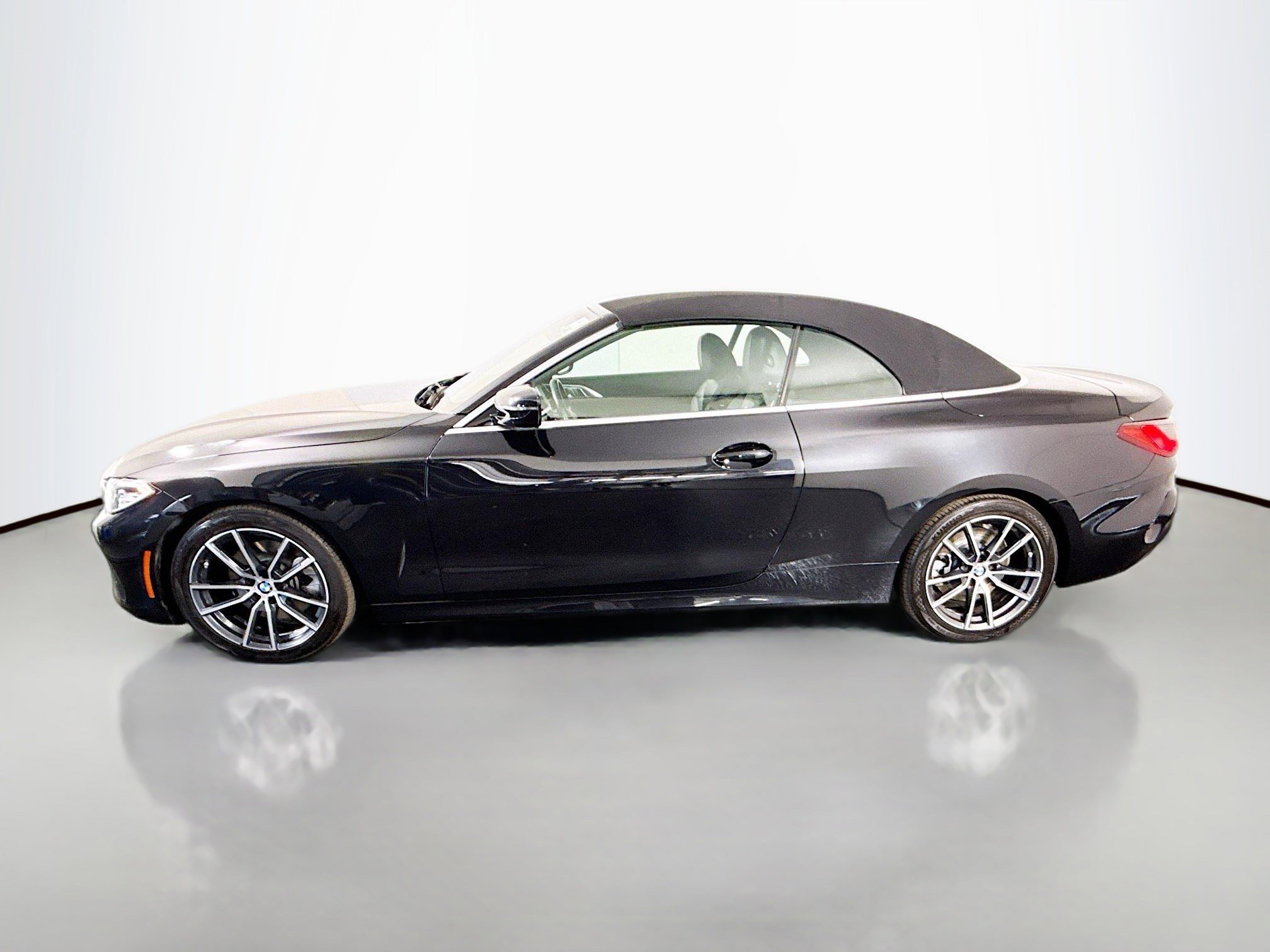 Used 2022 BMW 430i Convertible RWD image 6