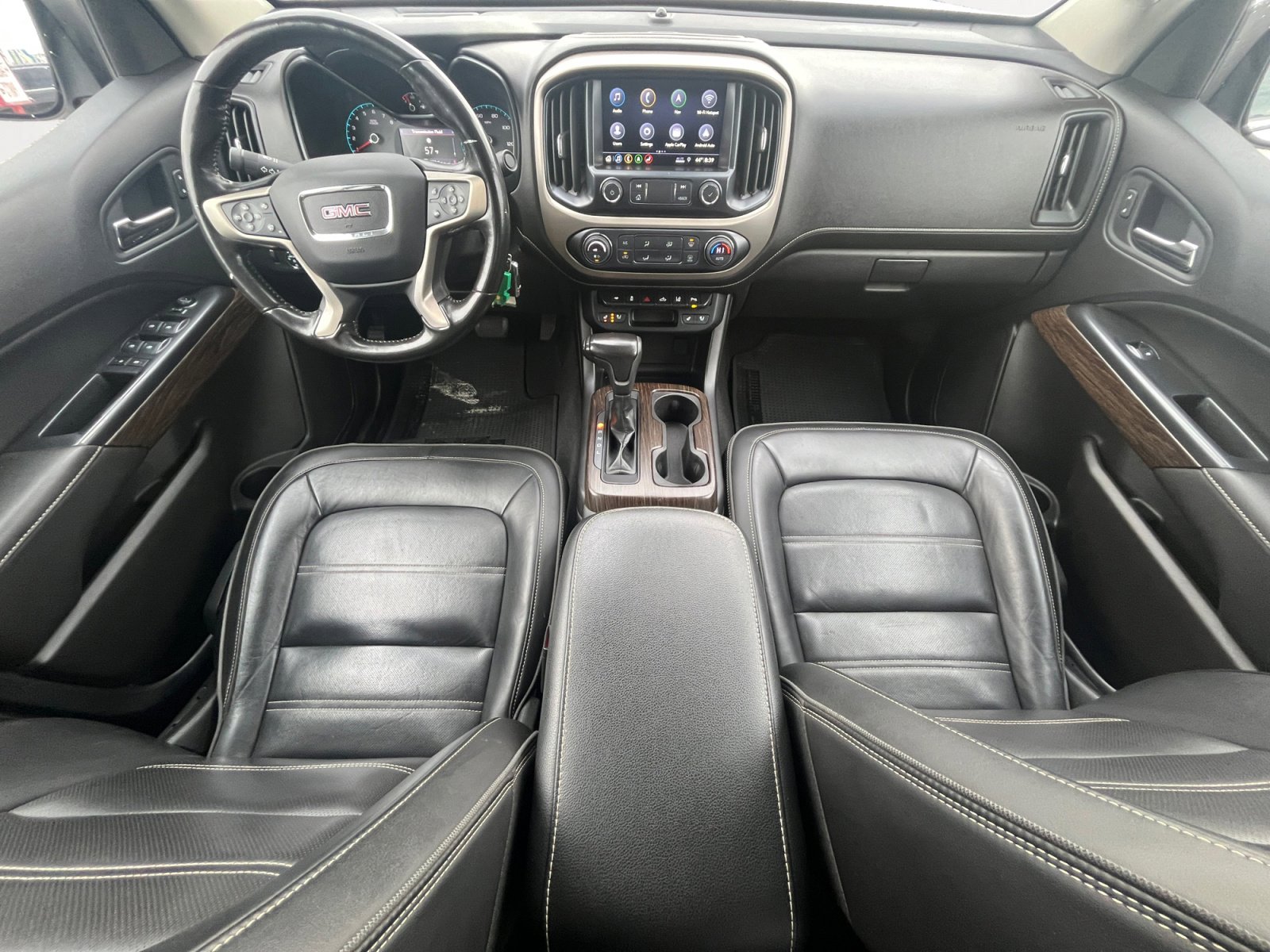 Used 2019 GMC Canyon Denali image 3