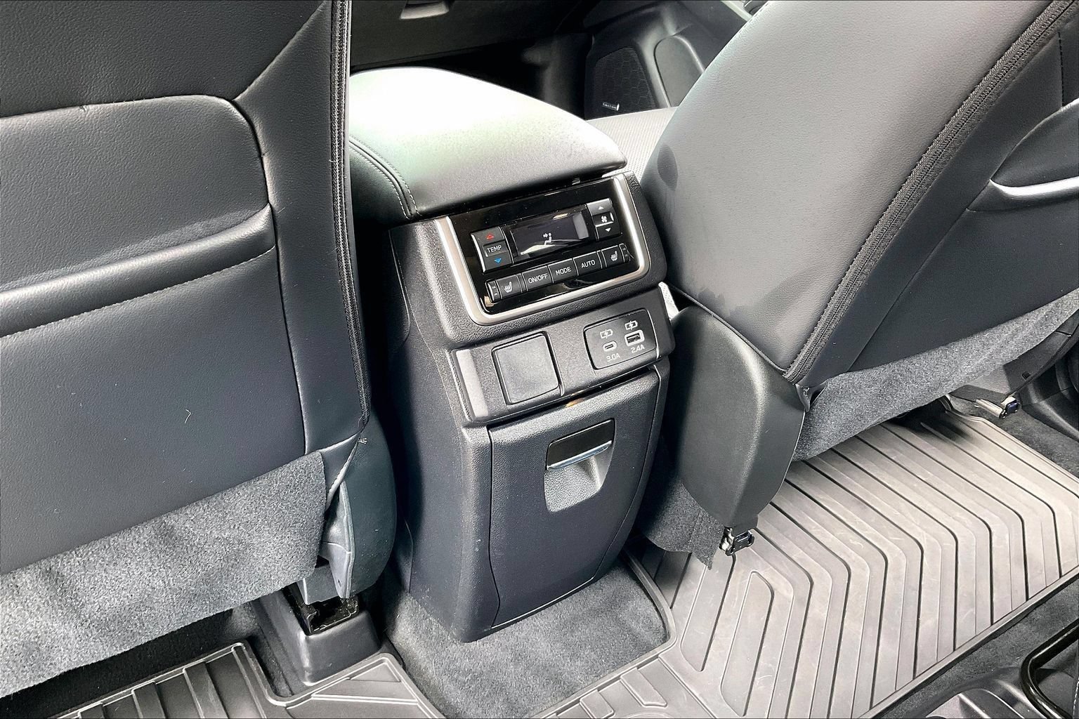 Certified 2026 Subaru Ascent Limited AWD/4WD image 24