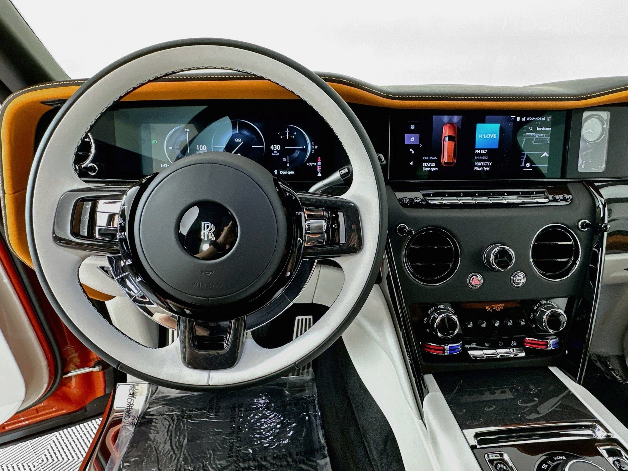 New 2027 Rolls-Royce Cullinan Black Badge AWD/4WD image 12