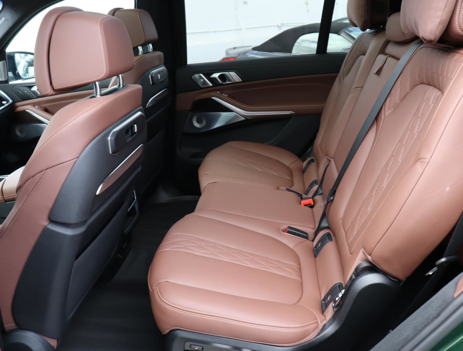 Used 2024 BMW X7 M60i w/ Executive Package image 14