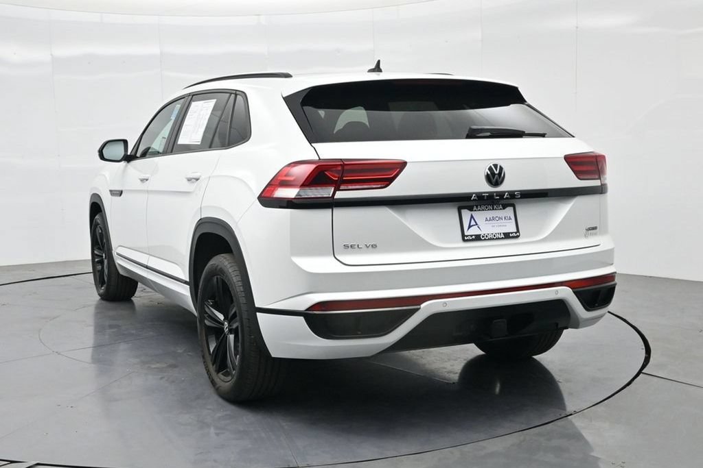 Used 2023 Volkswagen Atlas Cross Sport SEL R-Line AWD/4WD image 32