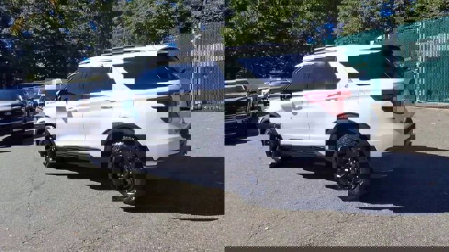 Certified 2022 Ford Explorer Timberline image 3