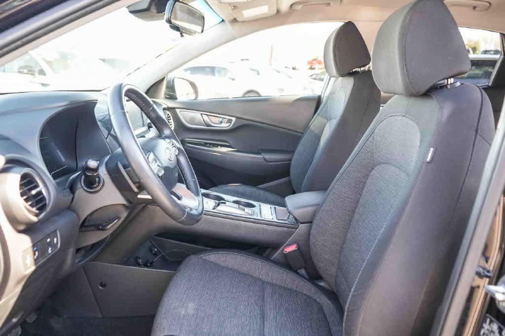 Used 2020 Hyundai Kona SEL FWD image 18