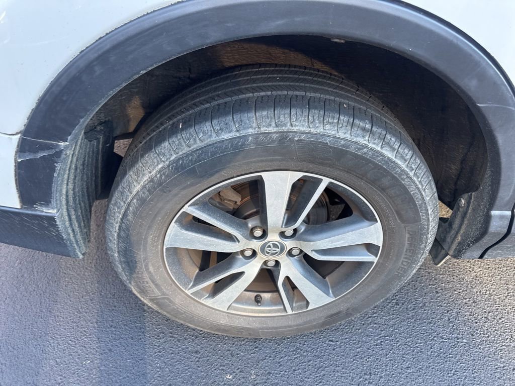 Used 2017 Toyota RAV4 XLE image 19