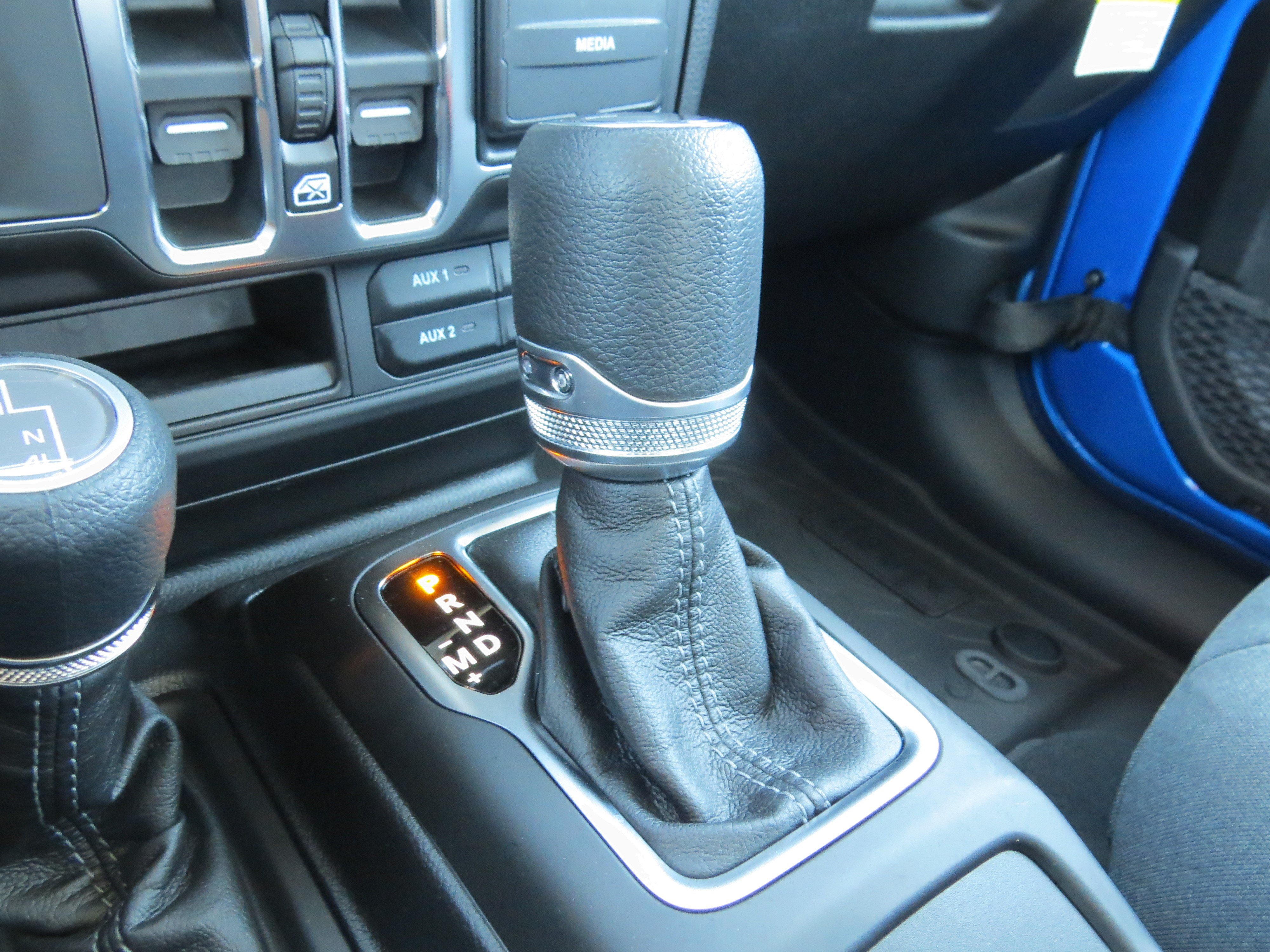 New 2026 Jeep Gladiator Sport AWD/4WD image 22