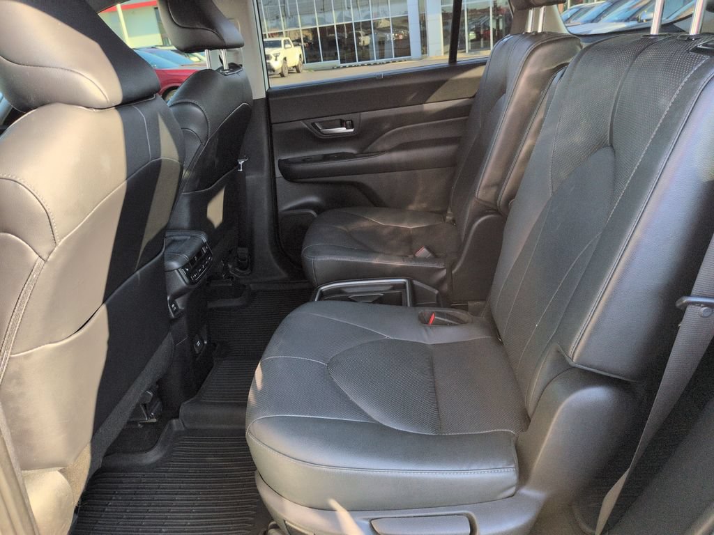 Certified 2024 Toyota Grand Highlander AWD Hybrid image 25