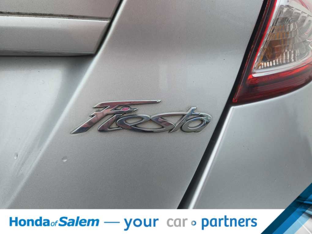 Used 2015 Ford Fiesta SE FWD image 17