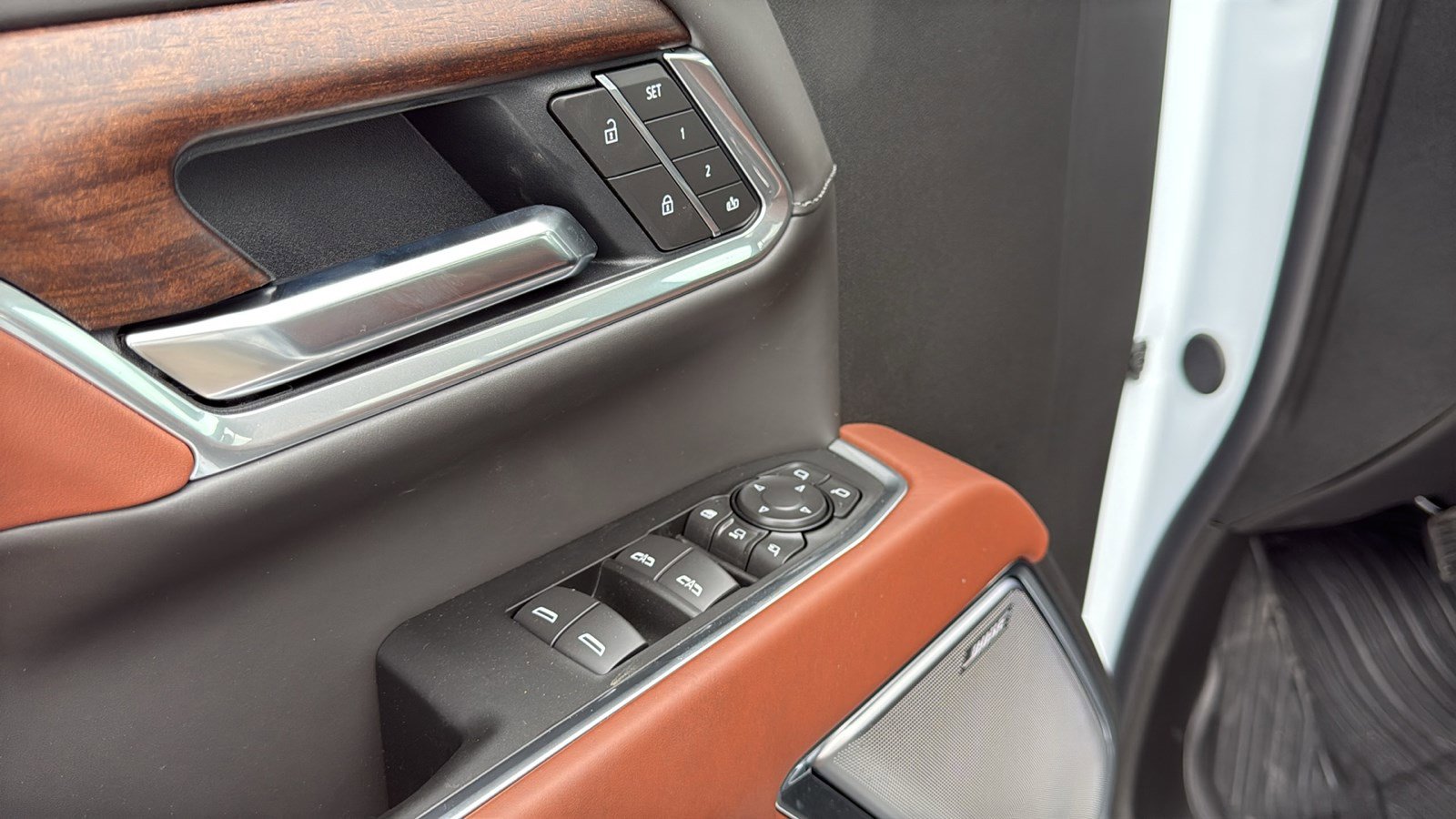 New 2026 GMC Sierra 2500 Denali Ultimate AWD/4WD image 9