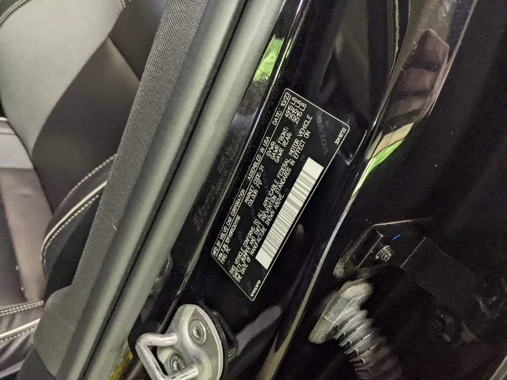 Certified 2024 Volvo S60 B5 Plus FWD image 30